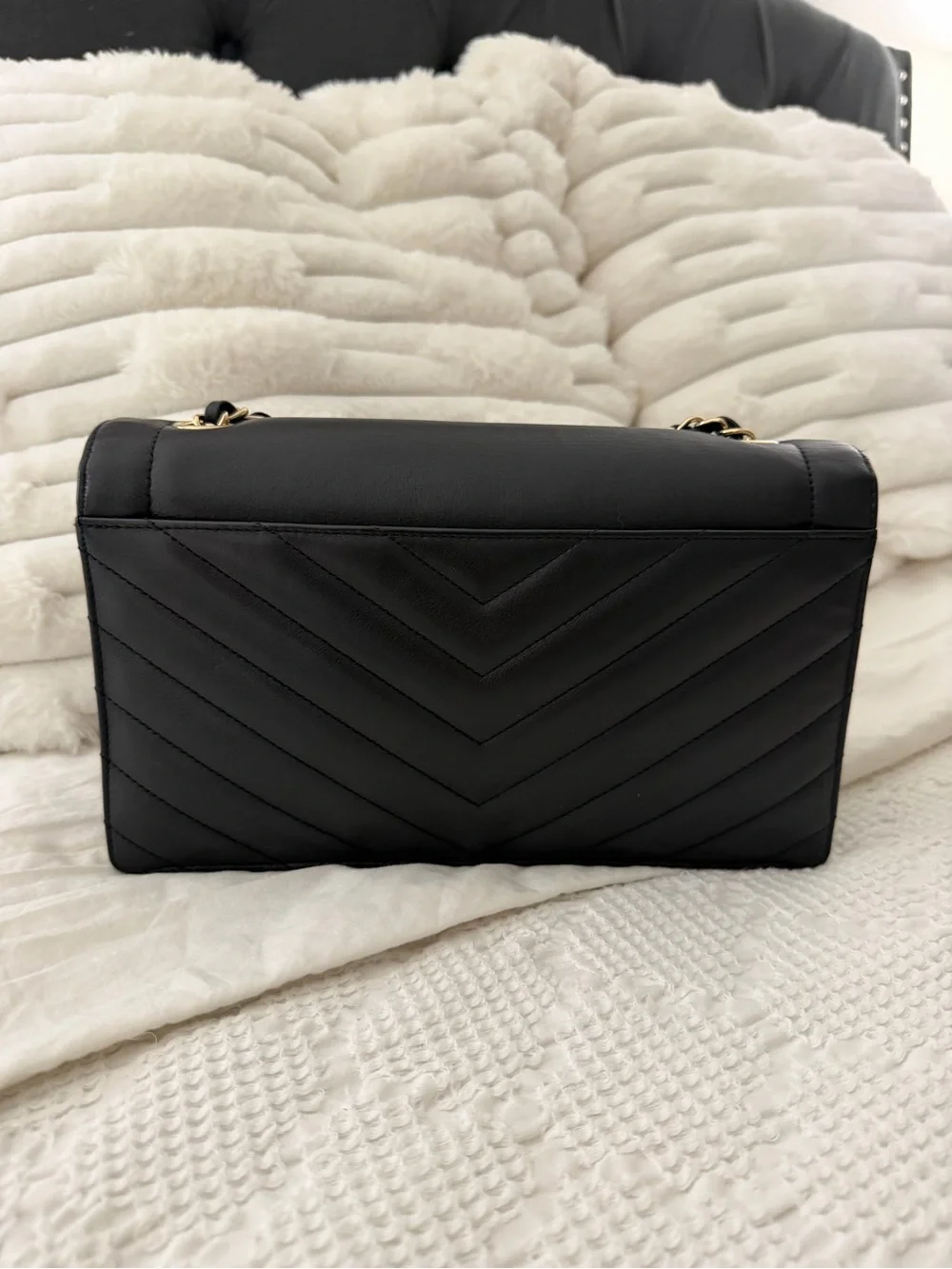 CHANEL COCO CHEVRON FLAP medium size black crossbody handbag purse